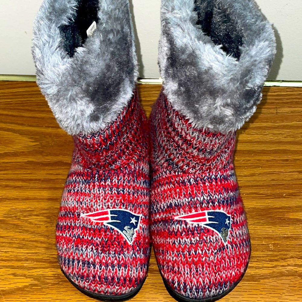 NFL New England Patriots Women’s Peak Knit Boots Sz XL
